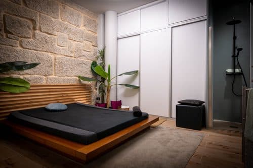 Zona de jacuzzi del spa erótico en Vigo