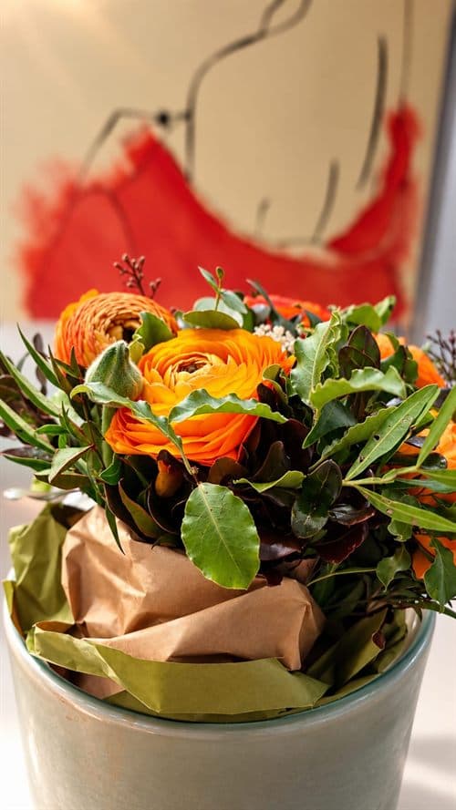 Flores frescas en el centro de masajes Asiática Spa Vigo